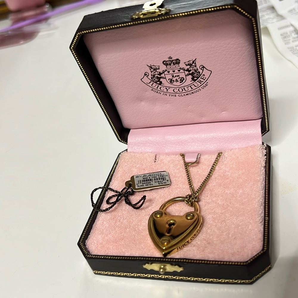 Juicy couture necklace
